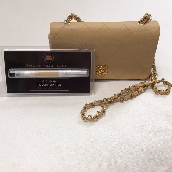 Vintage Chanel Cream Mini Flap - Picture 5 of 16